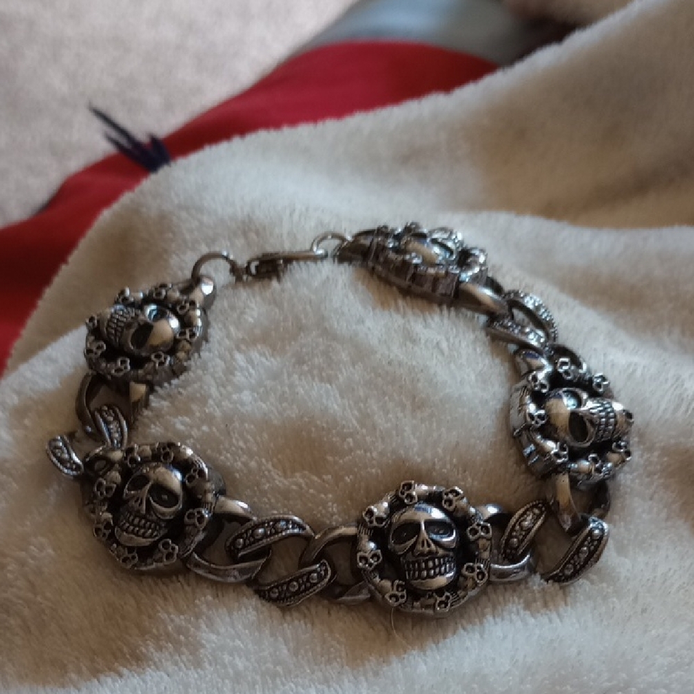 Skull Bracelet